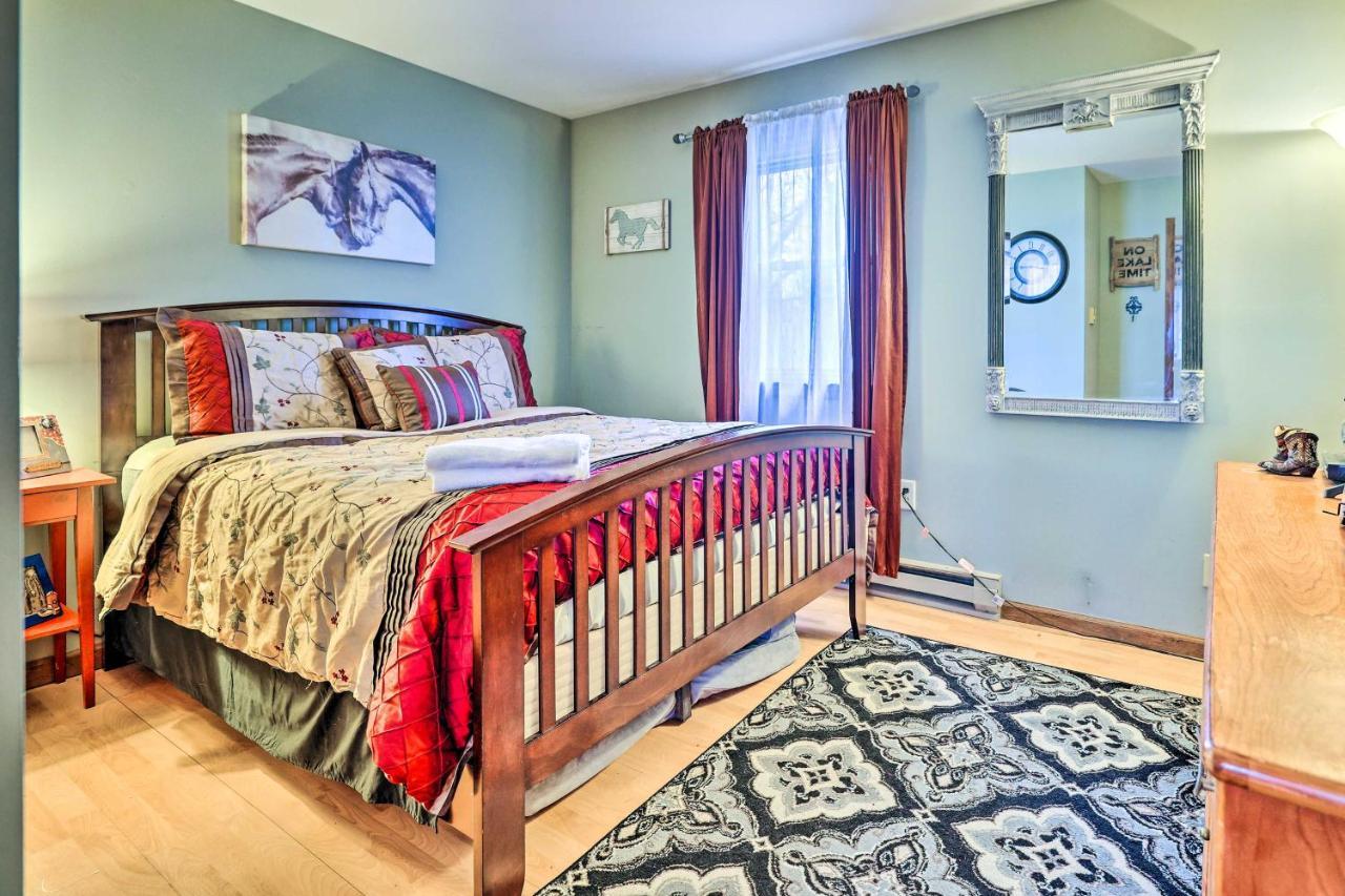 Poconos Vacation Home Walk To Locust Lake! Pocono Lake Εξωτερικό φωτογραφία