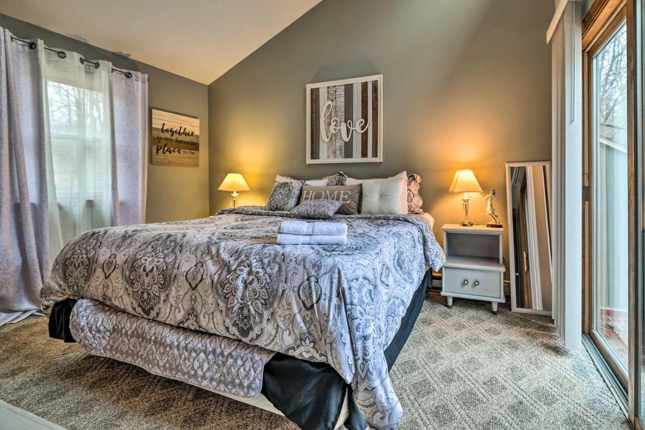 Poconos Vacation Home Walk To Locust Lake! Pocono Lake Εξωτερικό φωτογραφία