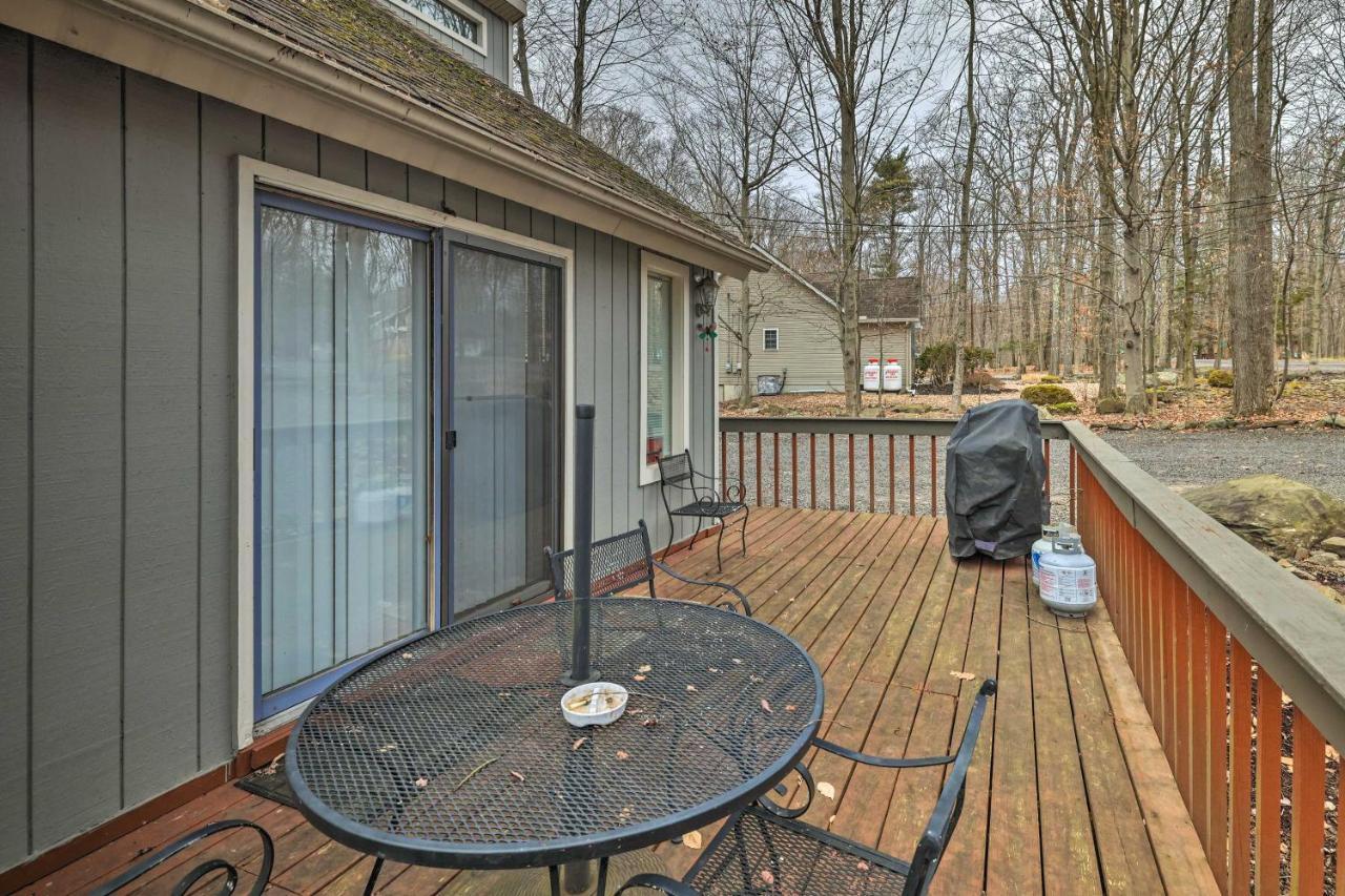 Poconos Vacation Home Walk To Locust Lake! Pocono Lake Εξωτερικό φωτογραφία