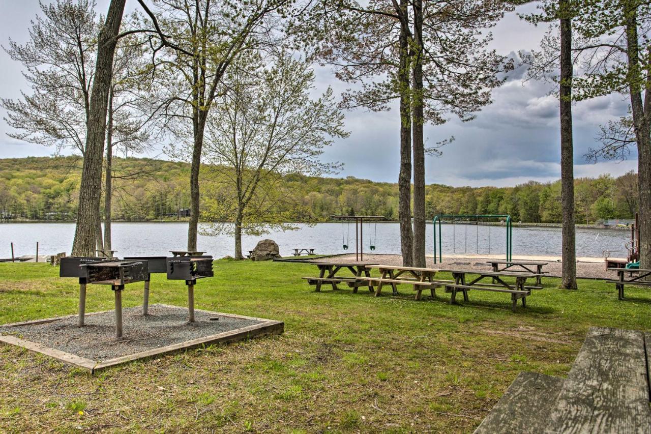 Poconos Vacation Home Walk To Locust Lake! Pocono Lake Εξωτερικό φωτογραφία
